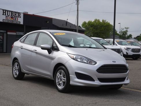 Used 2017 Ford Fiesta SE FWD image 9