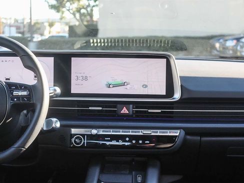 Certified 2025 Hyundai Ioniq 6 SEL image 17