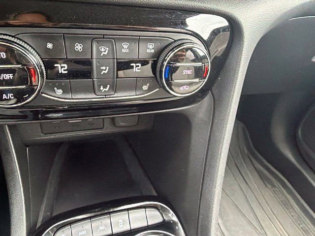 Used 2021 Buick Encore GX Select w/ Sport Touring Package AWD/4WD image 26