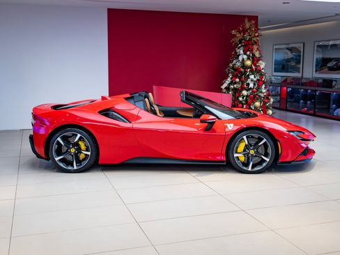 Certified 2025 Ferrari SF90 Spider image 7