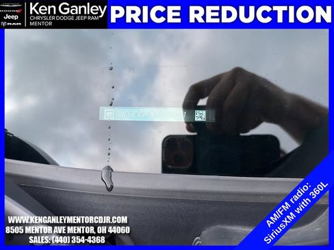 Used 2023 Chevrolet Traverse RS AWD/4WD image 29