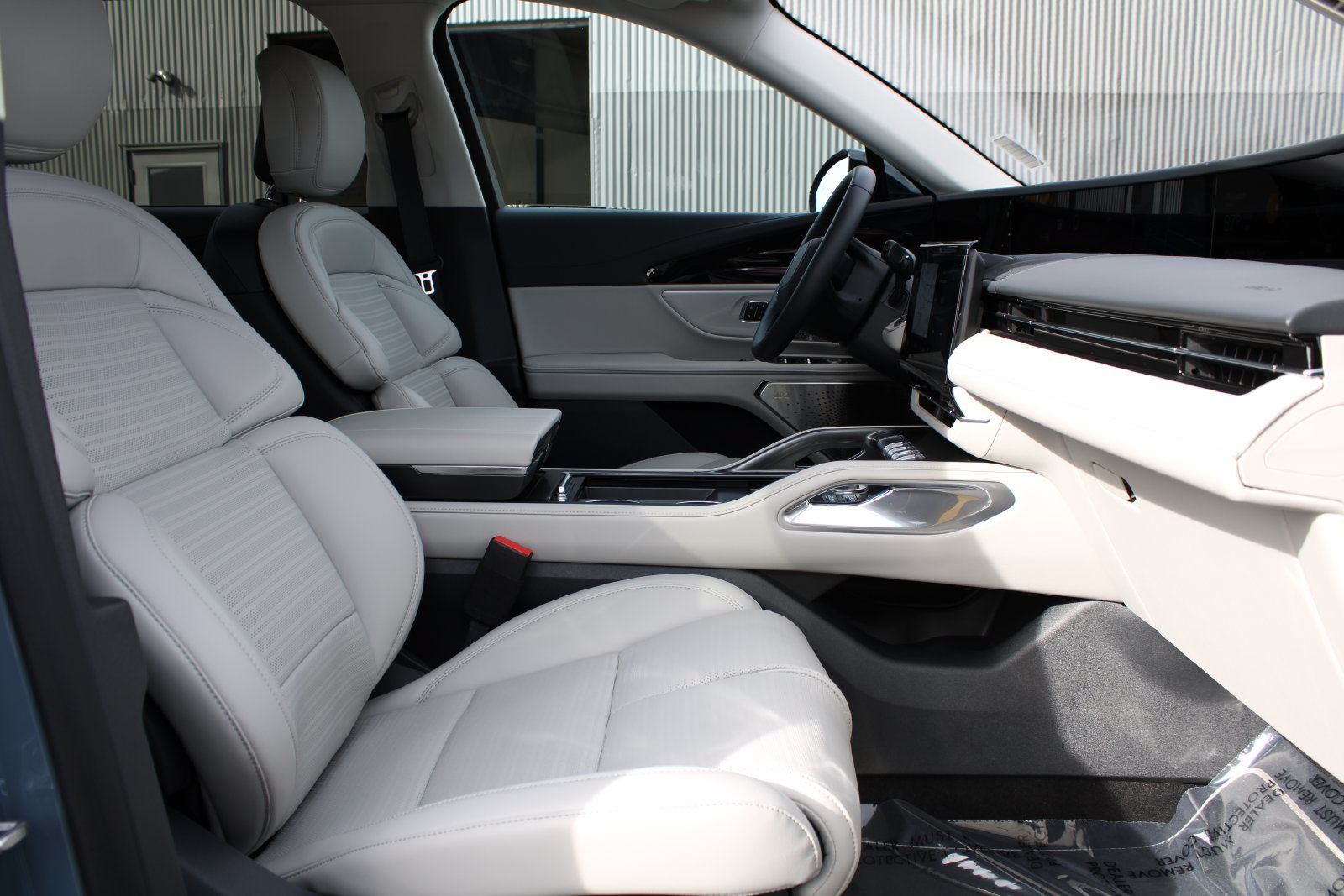 Used 2026 Lincoln Nautilus Reserve AWD/4WD image 31