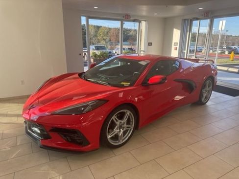 Used 2021 Chevrolet Corvette Stingray image 2