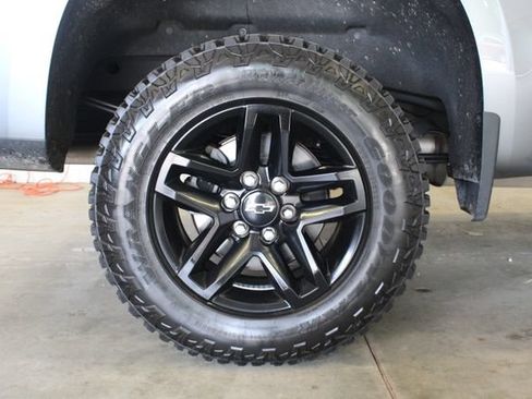 Used 2021 Chevrolet Silverado 1500 LT Trail Boss w/ Bed Protection Package AWD/4WD image 24