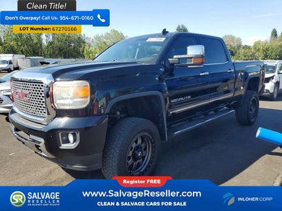 Used 2015 GMC Sierra 2500 Denali w/ Duramax Plus Package