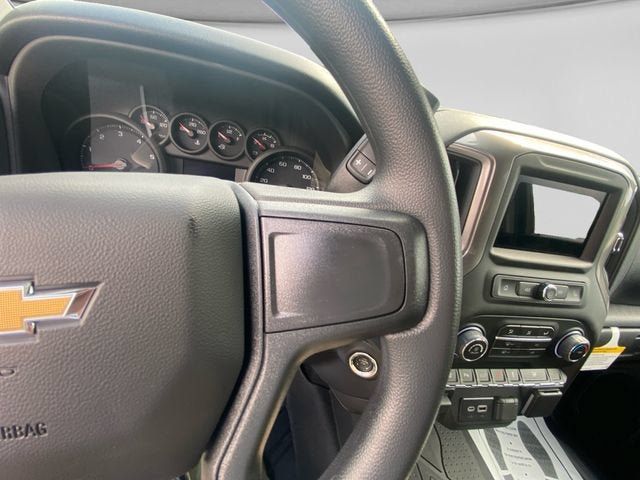 New 2026 Chevrolet Silverado 2500 Custom w/ Custom Value Package AWD/4WD image 16