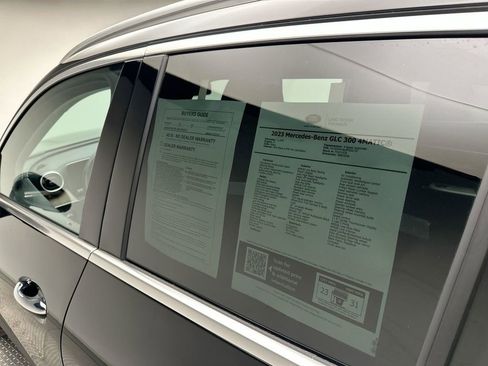 Used 2023 Mercedes-Benz GLC 300 4MATIC image 31