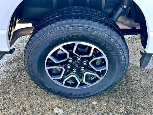 Used 2021 Ford F150 Lariat image 11