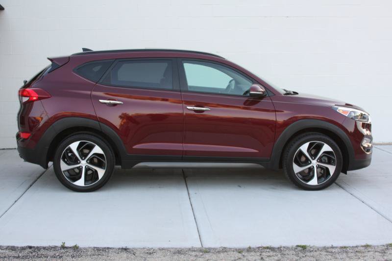 Used 2016 Hyundai Tucson Limited w/ Option Group 03 AWD/4WD image 6