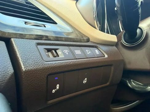 Used 2017 Hyundai Santa Fe Sport w/ 2.4L Tech Package 04 FWD image 23