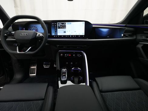 New 2026 Audi SQ5 Premium Plus AWD/4WD image 5