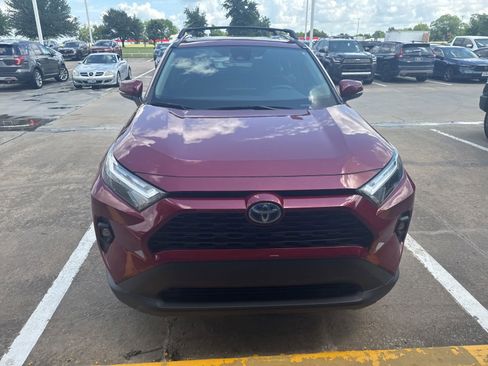 Used 2024 Toyota RAV4 XLE Premium AWD/4WD image 8
