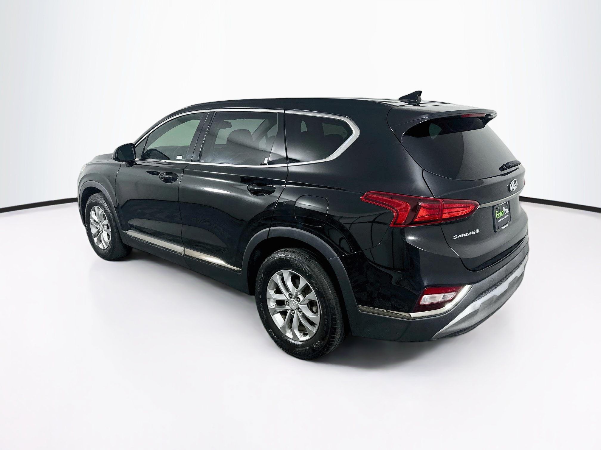 Used 2019 Hyundai Santa Fe SEL FWD image 5