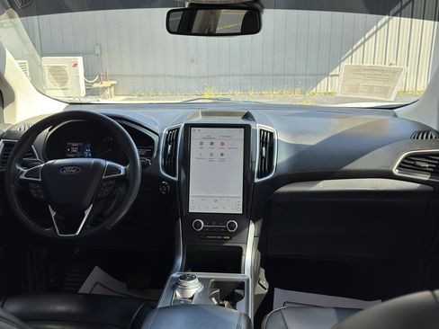 Used 2023 Ford Edge SEL AWD/4WD image 16