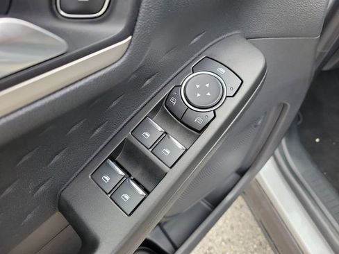 Used 2020 Ford Escape SE image 17