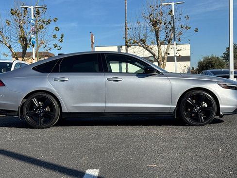 Used 2024 Honda Accord Sport image 7