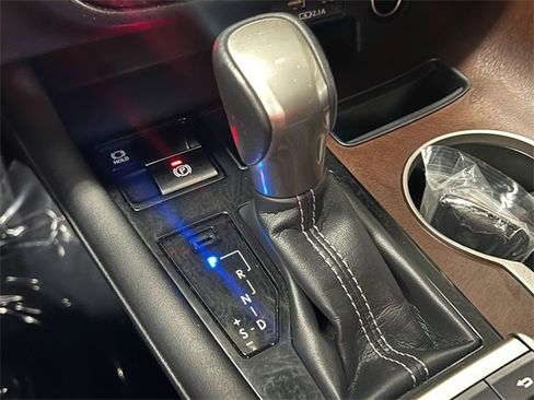 Certified 2020 Lexus RX 450hL AWD w/ Premium Package image 21