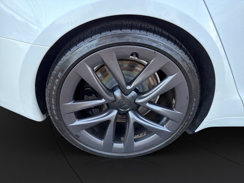 Used 2022 Tesla Model S AWD/4WD image 23