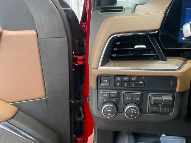 New 2026 Chevrolet Tahoe High Country AWD/4WD image 12