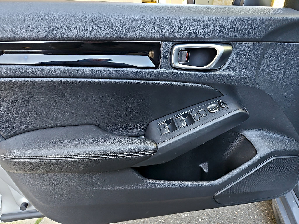 Used 2023 Honda Civic EX-L image 13