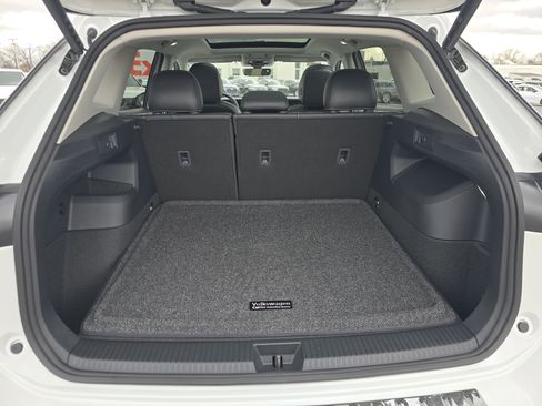 New 2026 Volkswagen Tiguan SE AWD/4WD image 15