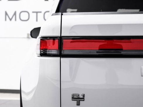 Used 2023 Rivian R1T Adventure image 55