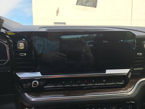 Used 2023 GMC Sierra 1500 Elevation AWD/4WD image 21