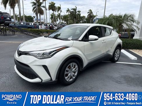 Used 2020 Toyota C-HR LE FWD image 4