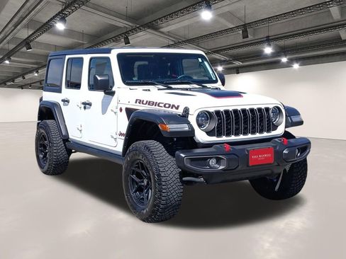 Used 2024 Jeep Wrangler Rubicon w/ Convenience Group image 2