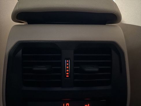 Used 2021 BMW 430i Coupe w/ Convenience Package image 28