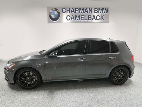 Used 2018 Volkswagen Golf 4-Door image 3