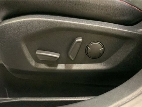 Used 2020 Ford Edge ST-Line w/ Cold Weather Package image 31