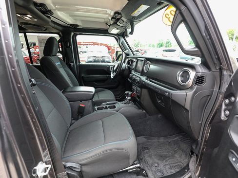 Used 2023 Jeep Wrangler Unlimited Rubicon 4xe w/ Steel Bumper Group AWD/4WD image 22