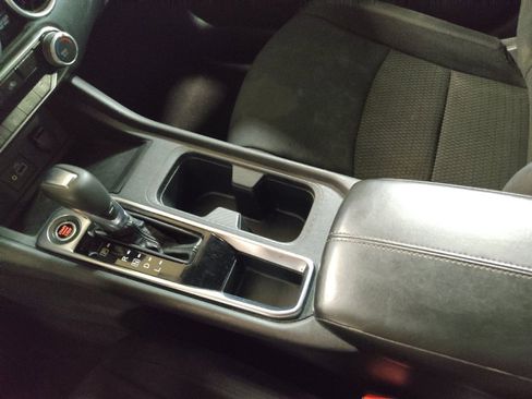 Used 2020 Nissan Sentra S FWD image 26