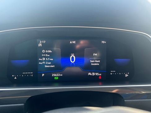 Used 2023 Volkswagen Tiguan SE image 25