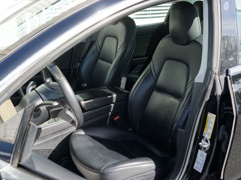 Used 2019 Tesla Model 3 Standard Range Plus image 37