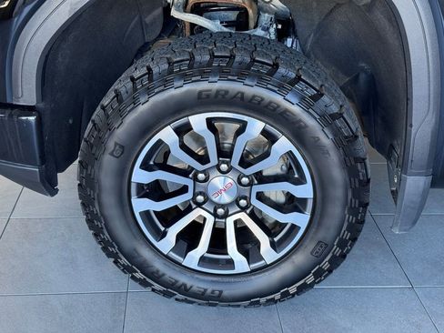 Certified 2023 GMC Sierra 1500 AT4 w/ AT4 Premium Package image 4