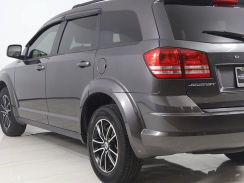 Used 2018 Dodge Journey SE w/ Popular Equipment Group FWD image 22