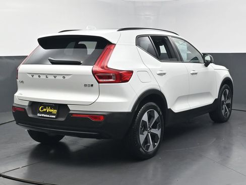 Used 2026 Volvo XC40 B5 Plus AWD/4WD image 5