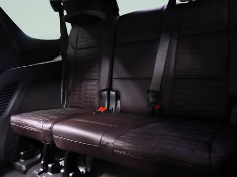 Used 2023 Cadillac Escalade Sport Platinum w/ LPO, ONYX Package AWD/4WD image 28