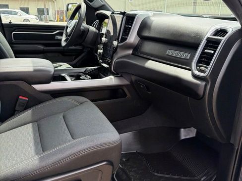 Used 2025 RAM 1500 Big Horn AWD/4WD image 28