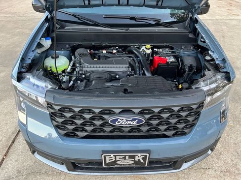 New 2025 Ford Maverick XLT w/ XLT Luxury Package image 18