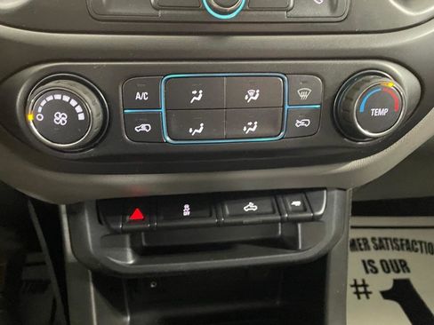 Used 2020 Chevrolet Colorado W/T w/ WT Convenience Package AWD/4WD image 30