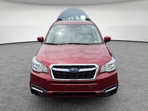 Used 2018 Subaru Forester 2.5i Premium w/ All-Weather Package AWD/4WD image 9