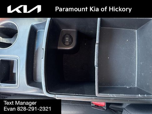 Used 2017 Kia Sorento FWD image 25