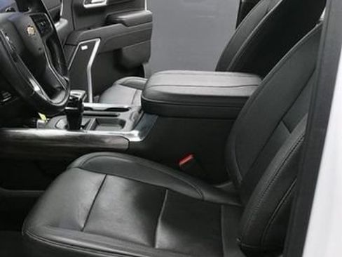 Used 2023 Chevrolet Silverado 1500 LTZ AWD/4WD image 15