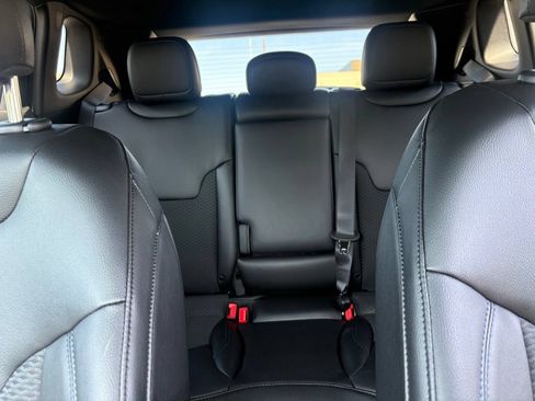 New 2026 Jeep Compass Latitude AWD/4WD image 17