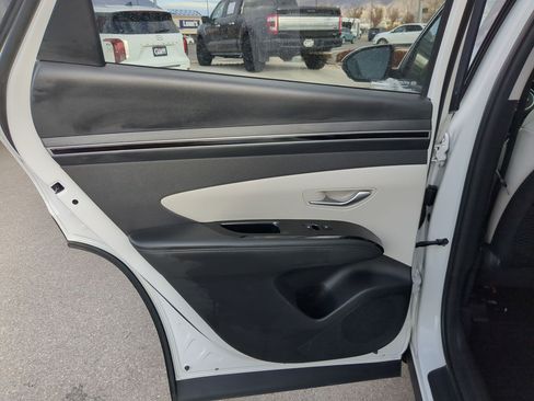 Used 2024 Hyundai Tucson Limited image 32