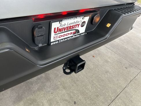 Used 2025 Chevrolet Silverado 3500 W/T image 22