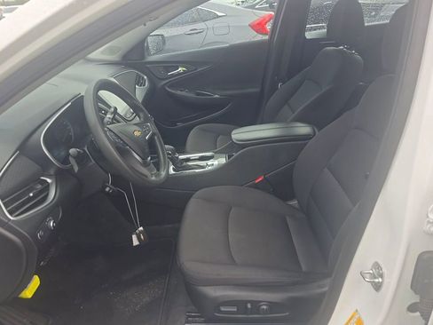 Used 2025 Chevrolet Malibu LT image 7